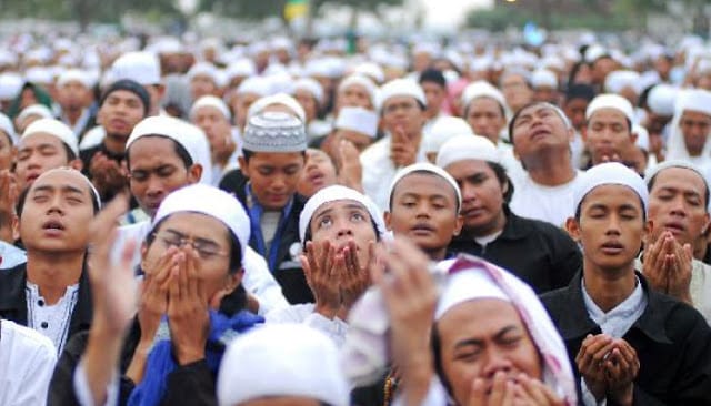 Mengetahui Keutamaan Bershalawat Bagi Umat Muslim